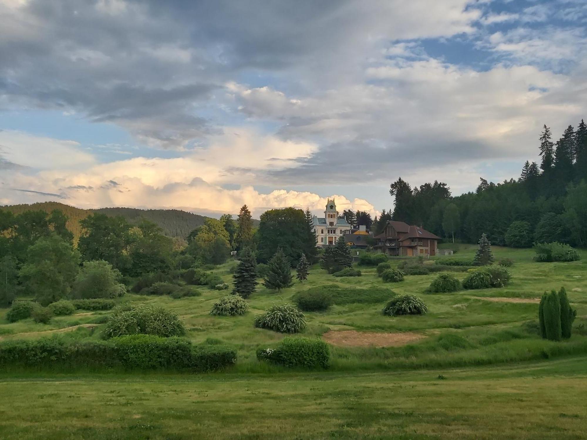 Hotel Chateau Cihelny Karlsbad Eksteriør billede