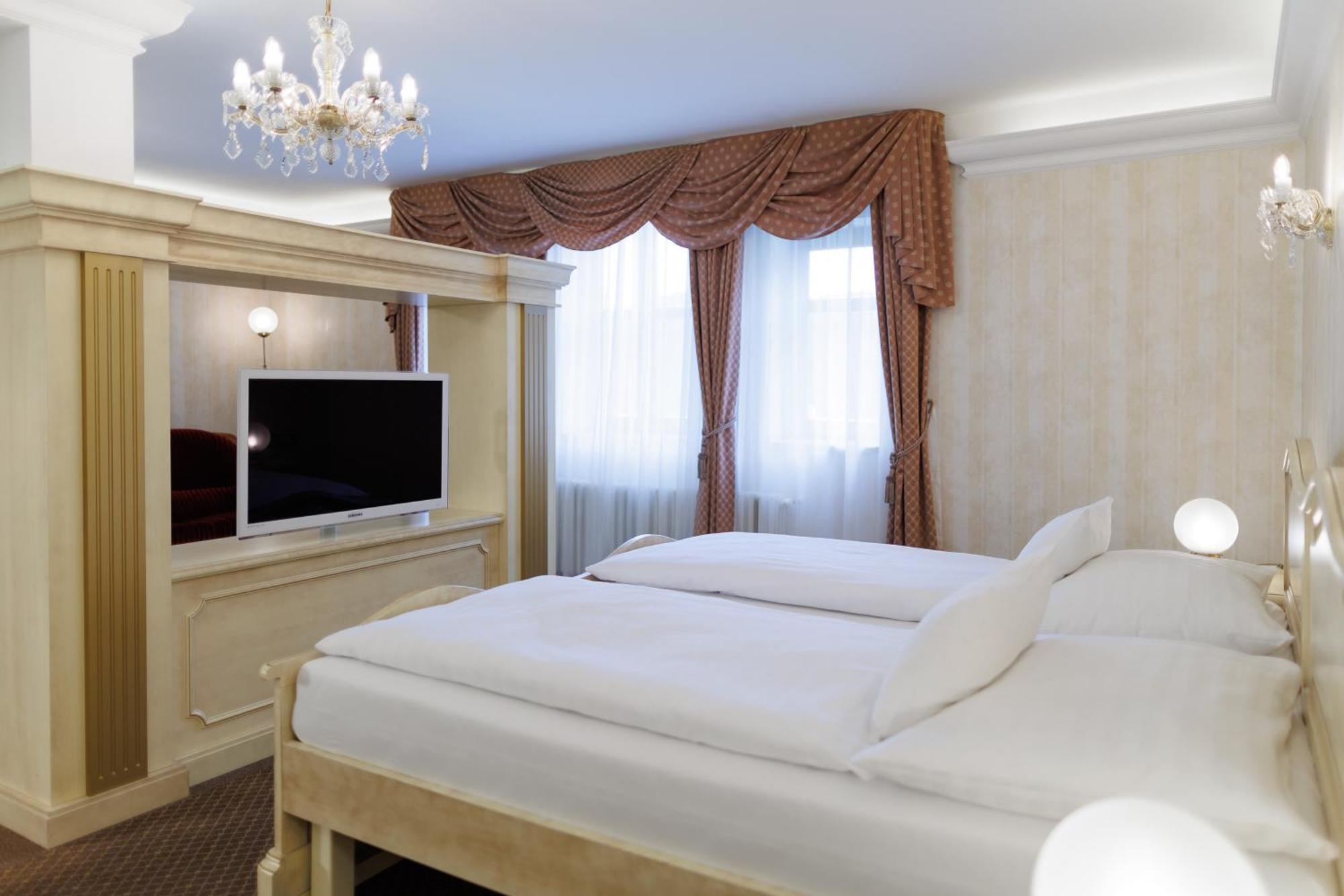 Hotel Chateau Cihelny Karlsbad Eksteriør billede
