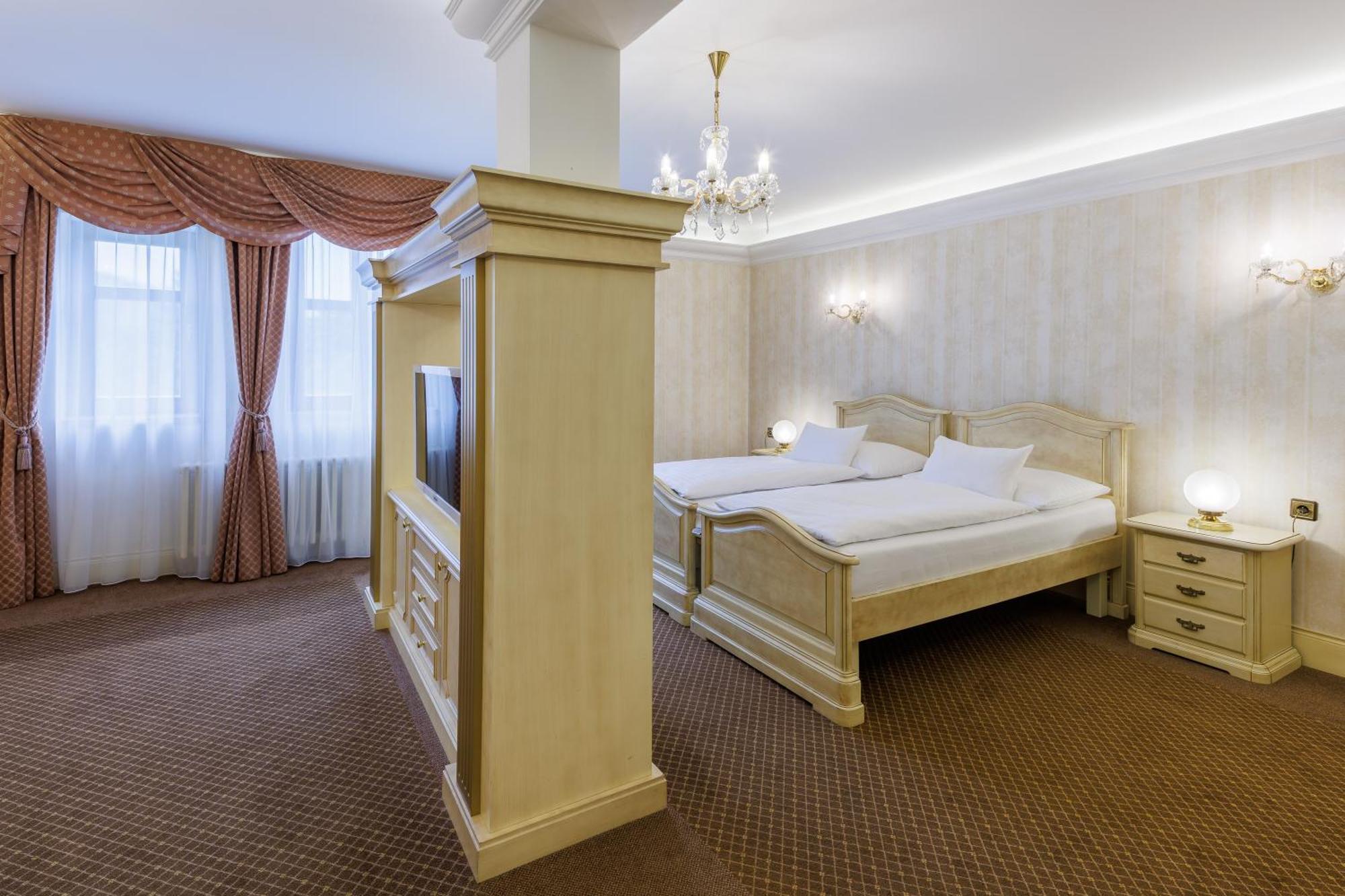 Hotel Chateau Cihelny Karlsbad Eksteriør billede