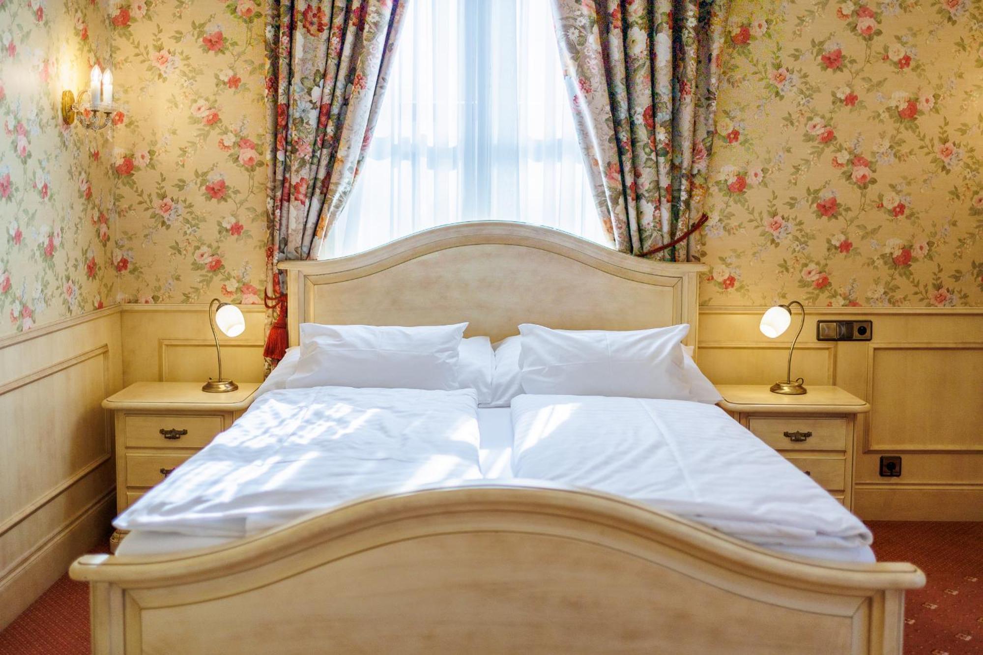 Hotel Chateau Cihelny Karlsbad Eksteriør billede