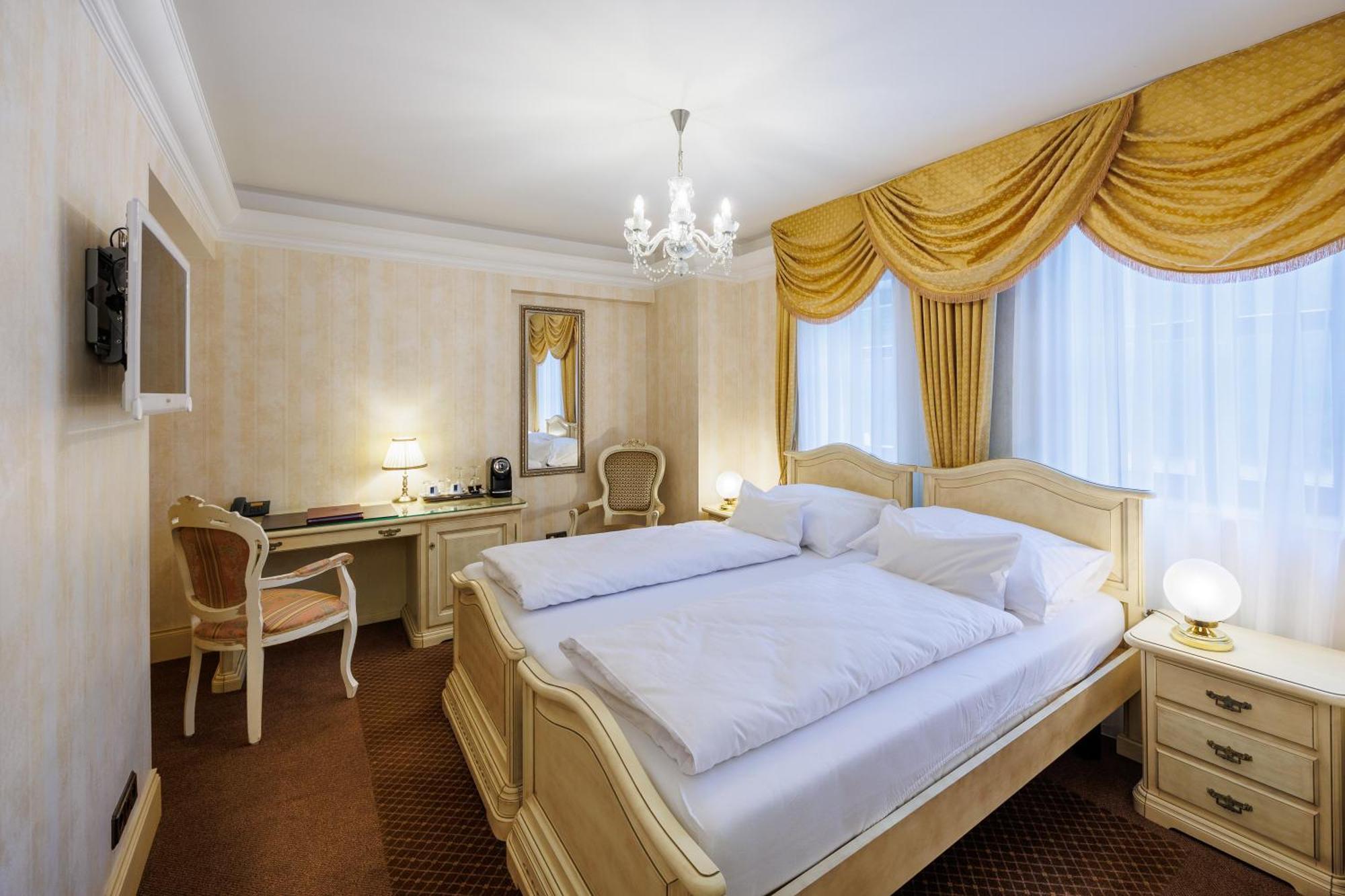 Hotel Chateau Cihelny Karlsbad Eksteriør billede