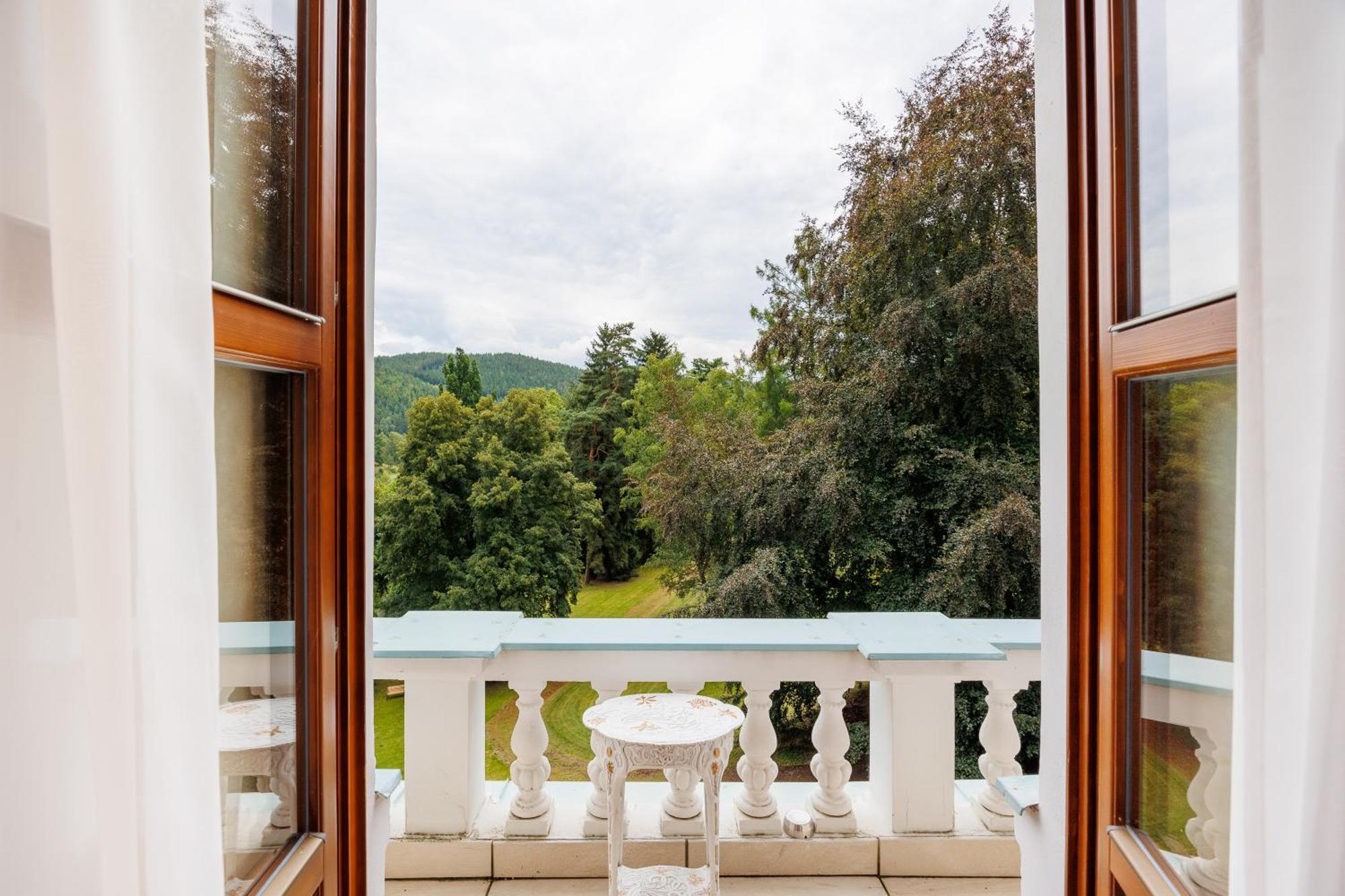 Hotel Chateau Cihelny Karlsbad Eksteriør billede