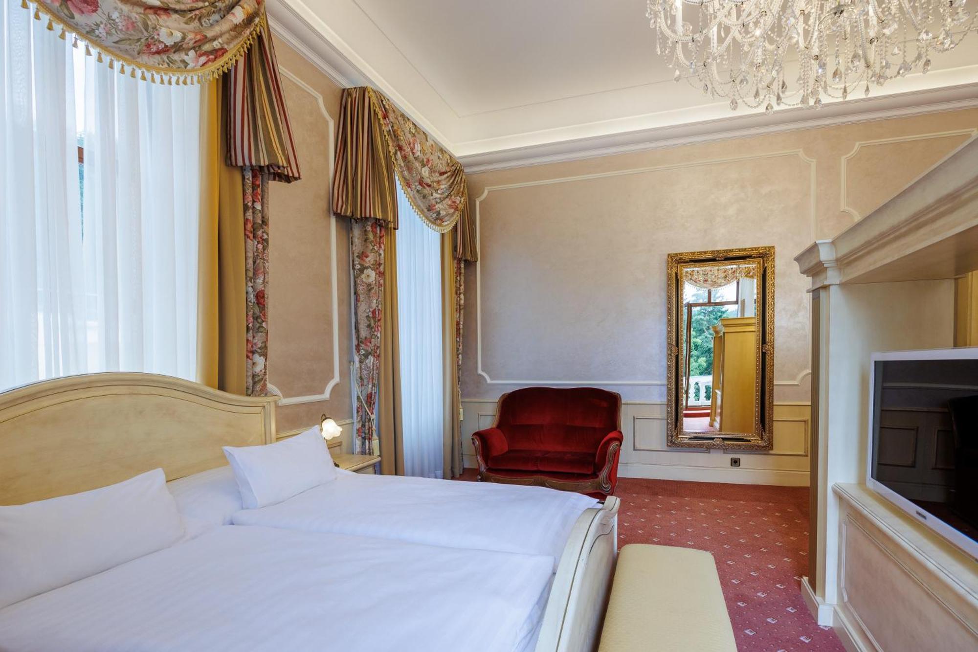 Hotel Chateau Cihelny Karlsbad Eksteriør billede
